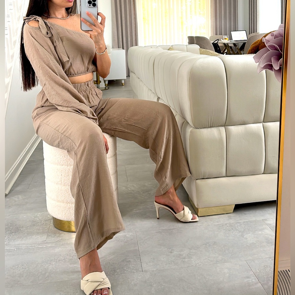 Summer Suit - image 1